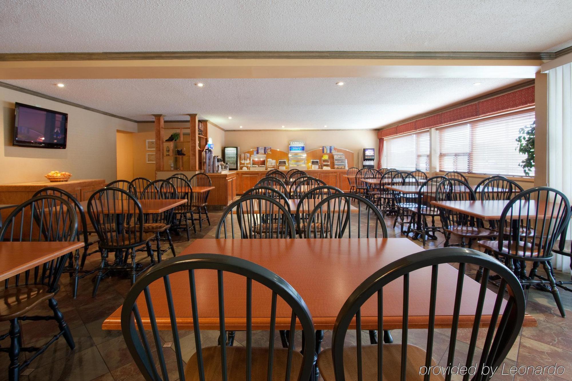 Holiday Inn Express Hotel & Suites Saint John Harbour Side By Ihg Exteriör bild