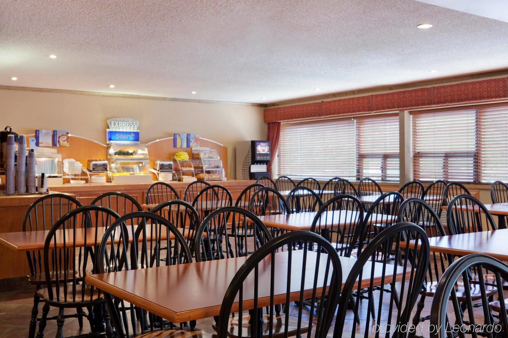 Holiday Inn Express Hotel & Suites Saint John Harbour Side By Ihg Exteriör bild