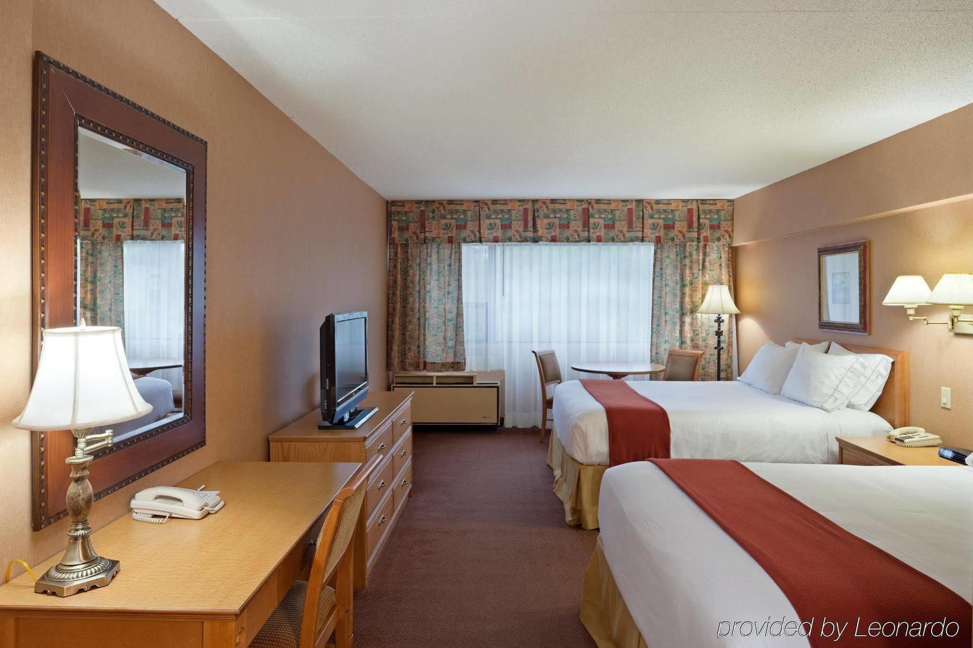 Holiday Inn Express Hotel & Suites Saint John Harbour Side By Ihg Exteriör bild